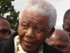 My daughter was this close to Mandela!  ©ELL 2007